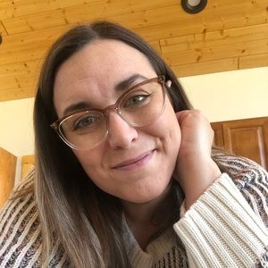 Meet your Posher, Becky